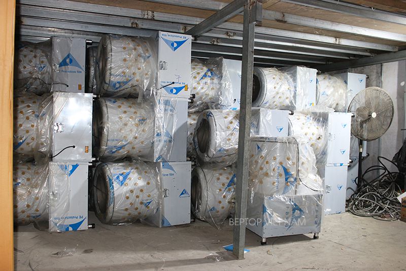 Kho máy vặt lông gà vịt beptop luôn sẵn hàng. Kho máy vặt lông gà vịt beptop luôn sẵn hàng.